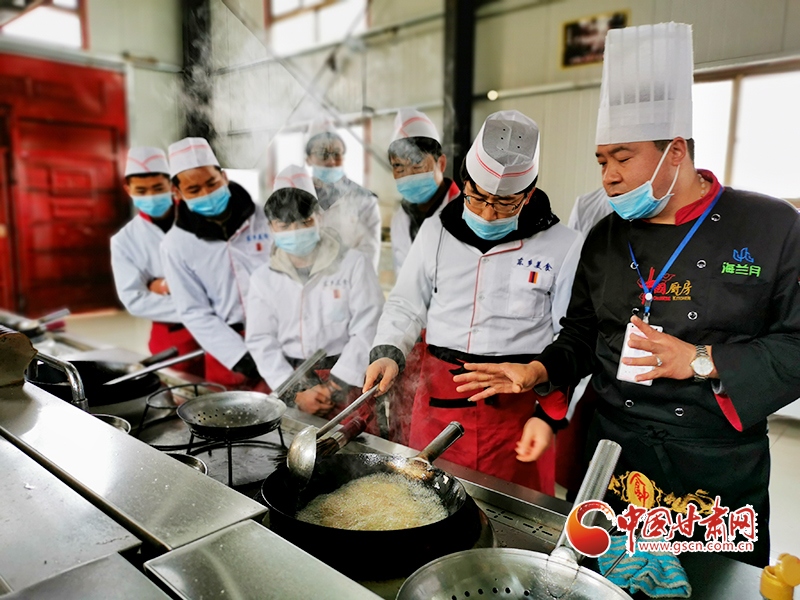 【甘肅省決戰決勝脫貧攻堅】一技在手 脫貧不愁——東鄉縣免費技能培訓成效顯著