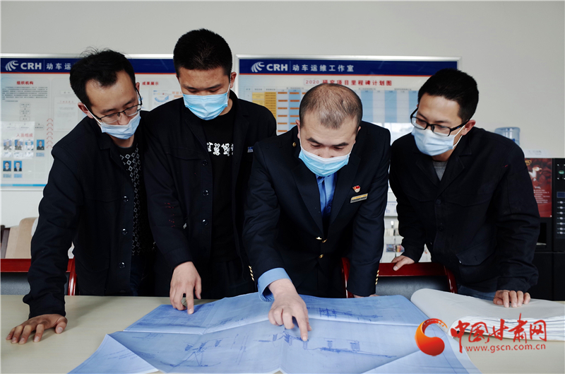 用奮斗的青春護航高鐵——記全國鐵路勞動模范、蘭西動車運用所副所長張學東