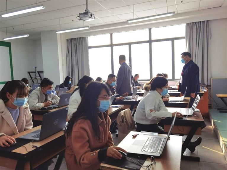 甘肅省4000余名考生參加全國(guó)導(dǎo)游資格等級(jí)考試
