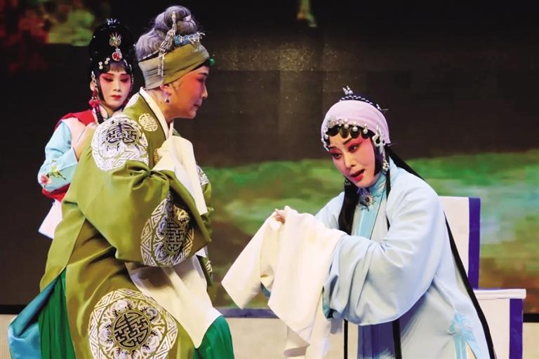 “春綠隴原·圓夢小康”冬春文化惠民演出季 省隴劇院精品折子戲?qū)鲎哌M(jìn)紅古區(qū)