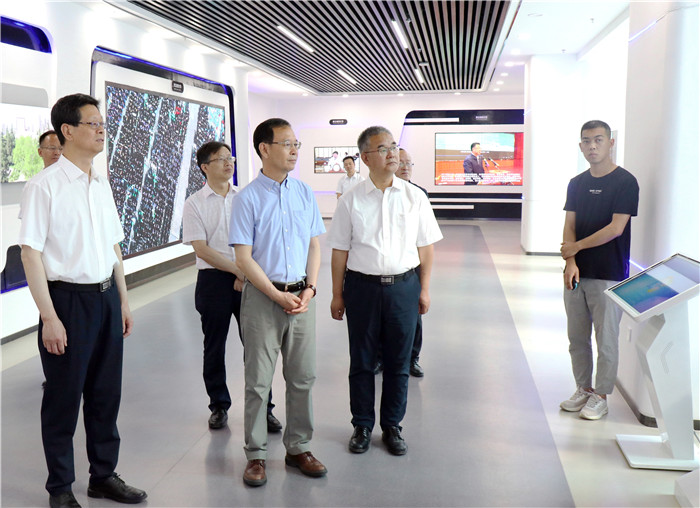 1655981424427327.jpg 01.jpg