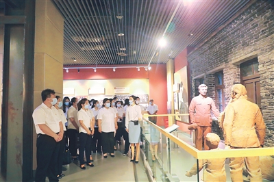 1660001789381367.jpg 1.jpg