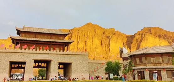 祁連山下的丹霞小鎮(zhèn)